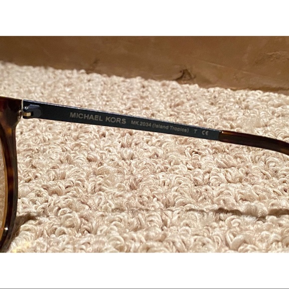Brand New Michael Kors Blue Mirrored Sunglasses - Picture 7 of 8